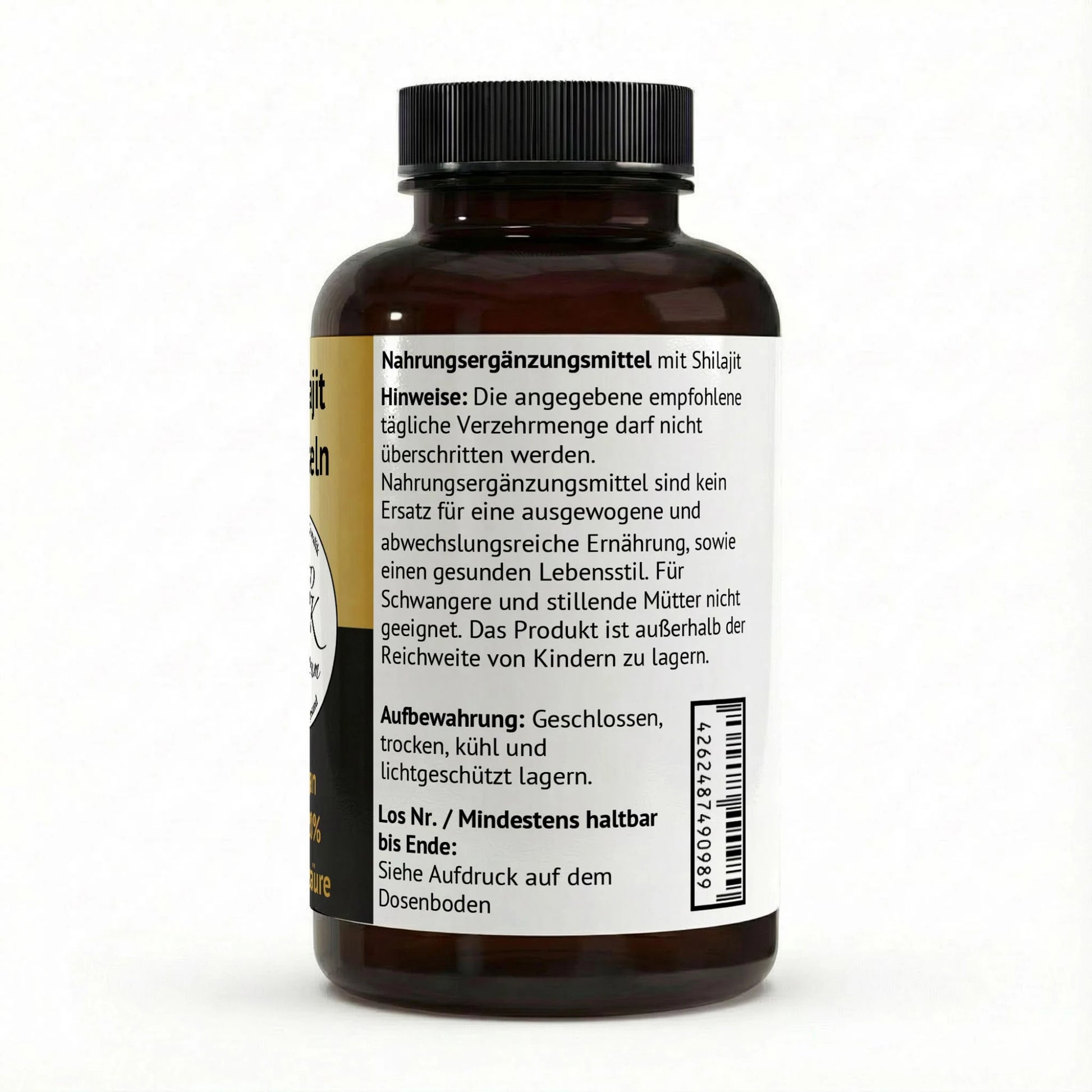 Seitenansicht der Shilajit Kapseln Dose. Zu sehen sind die wichtigen gesetzlichen Hinweise für Nahrungsergänzungsmittel, Anweisungen zur Aufbewahrung, der Hinweis auf das Mindesthaltbarkeitsdatum auf dem Dosenboden und der gut lesbare EAN-Barcode.